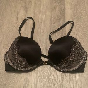 Victoria’s Secret Front Clasp Plunge Bra